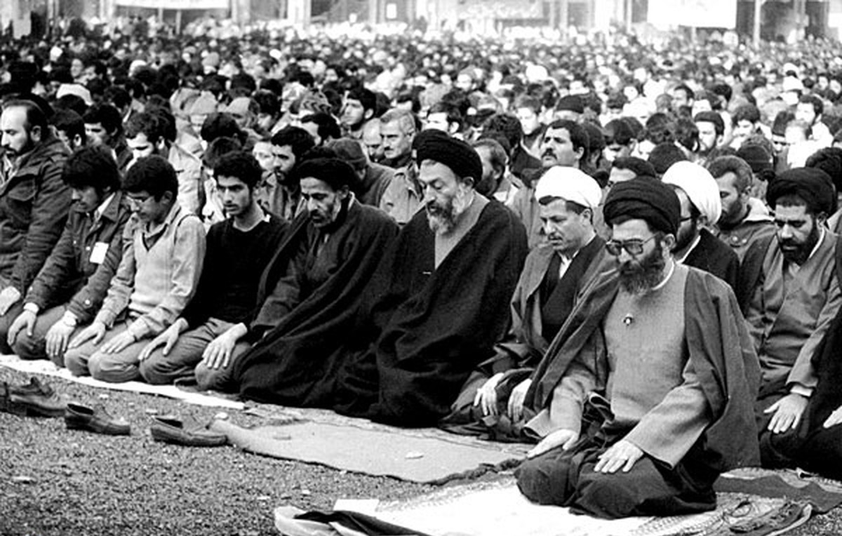 Ayatollah Khamenei leading Friday prayer